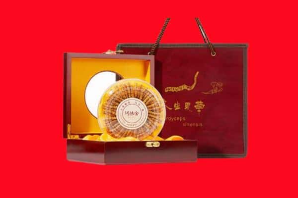 收购资讯:青秀区回收冬虫夏草是按克吗